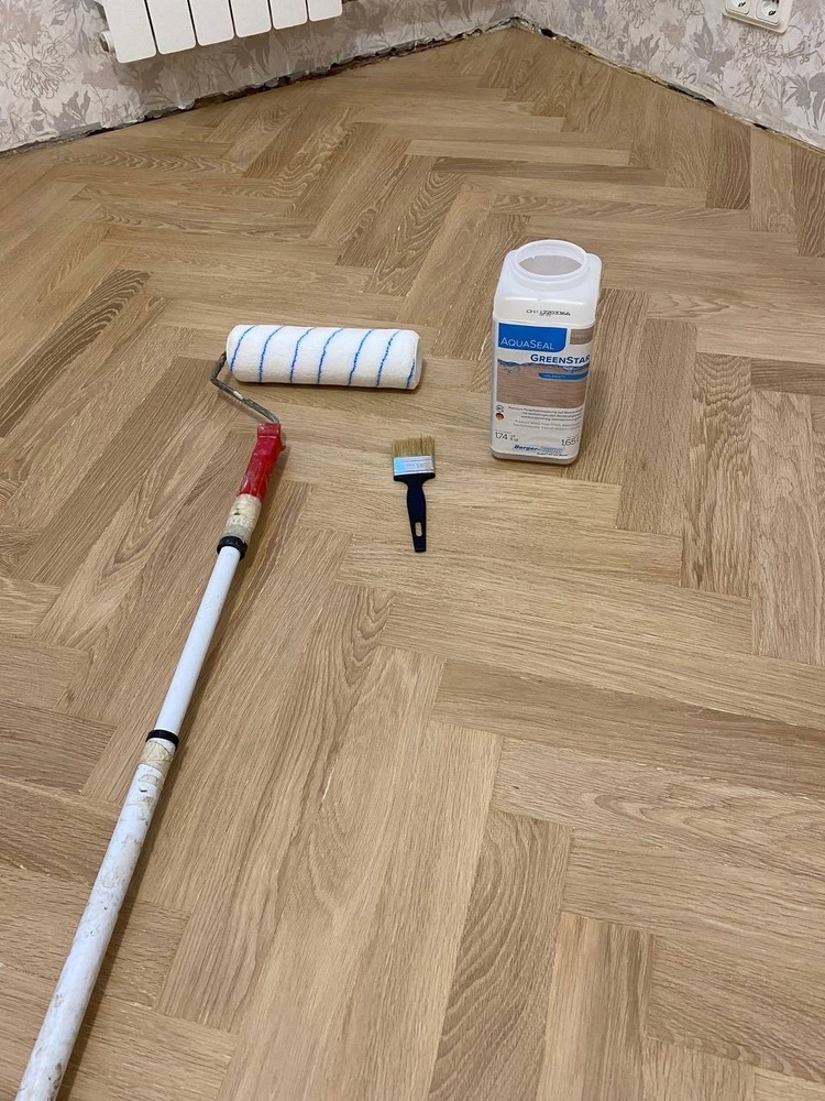 Инструменты и материалы для покрытия паркета лаком