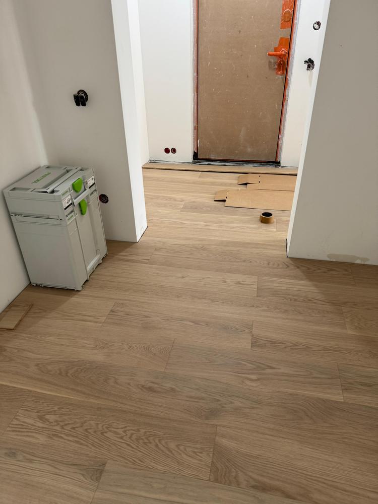 Укладка паркетной доски на стяжку