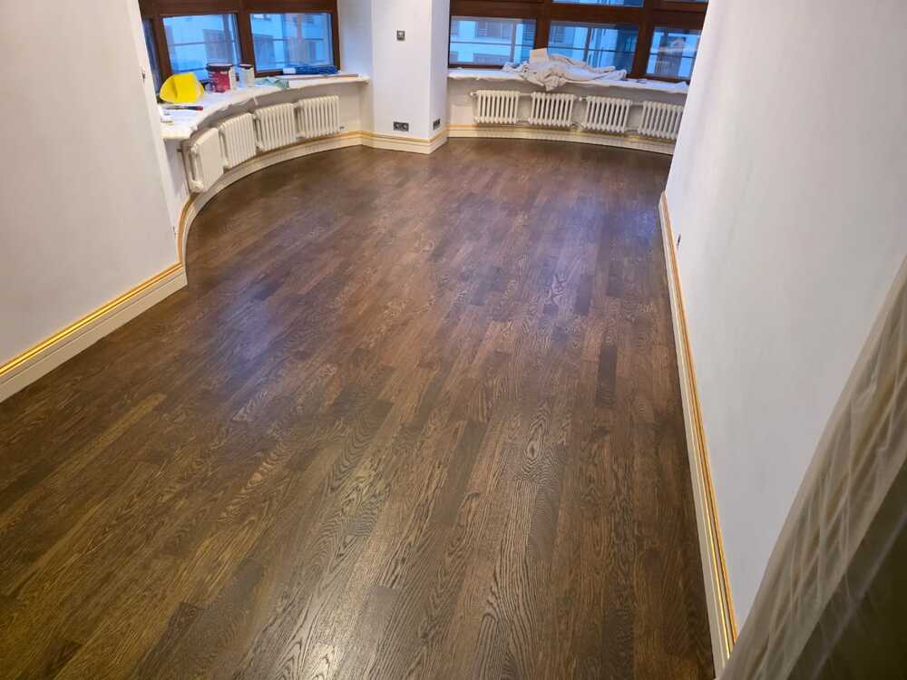 Покрытие паркета маслом с твердым воском