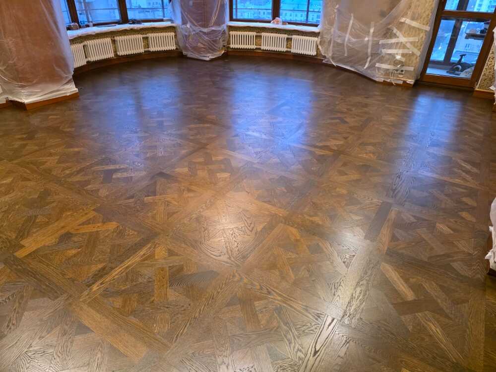 Тонировка паркета и покрытие маслом с твердым воском