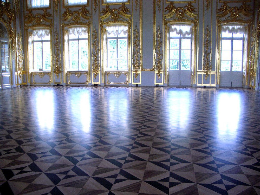 Покрытие паркета лаком