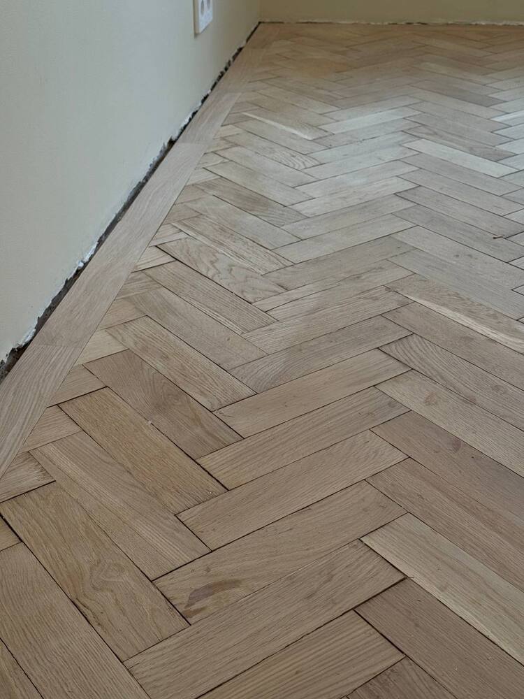 Монтаж окантовки паркета по периметру