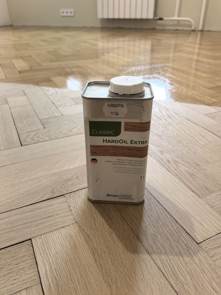 Покрытие паркета маслом с твердым воском