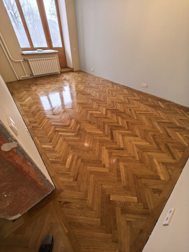 Покрытие паркета маслом с твердым воском