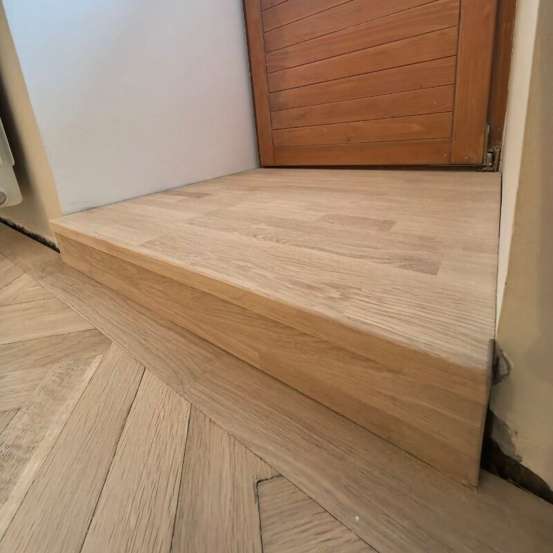 Монтаж готовой ступени