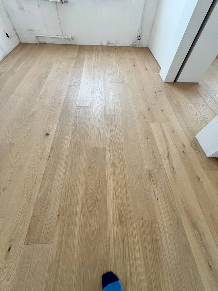 Укладка инженерной доски Weitzer Parkett на клей
